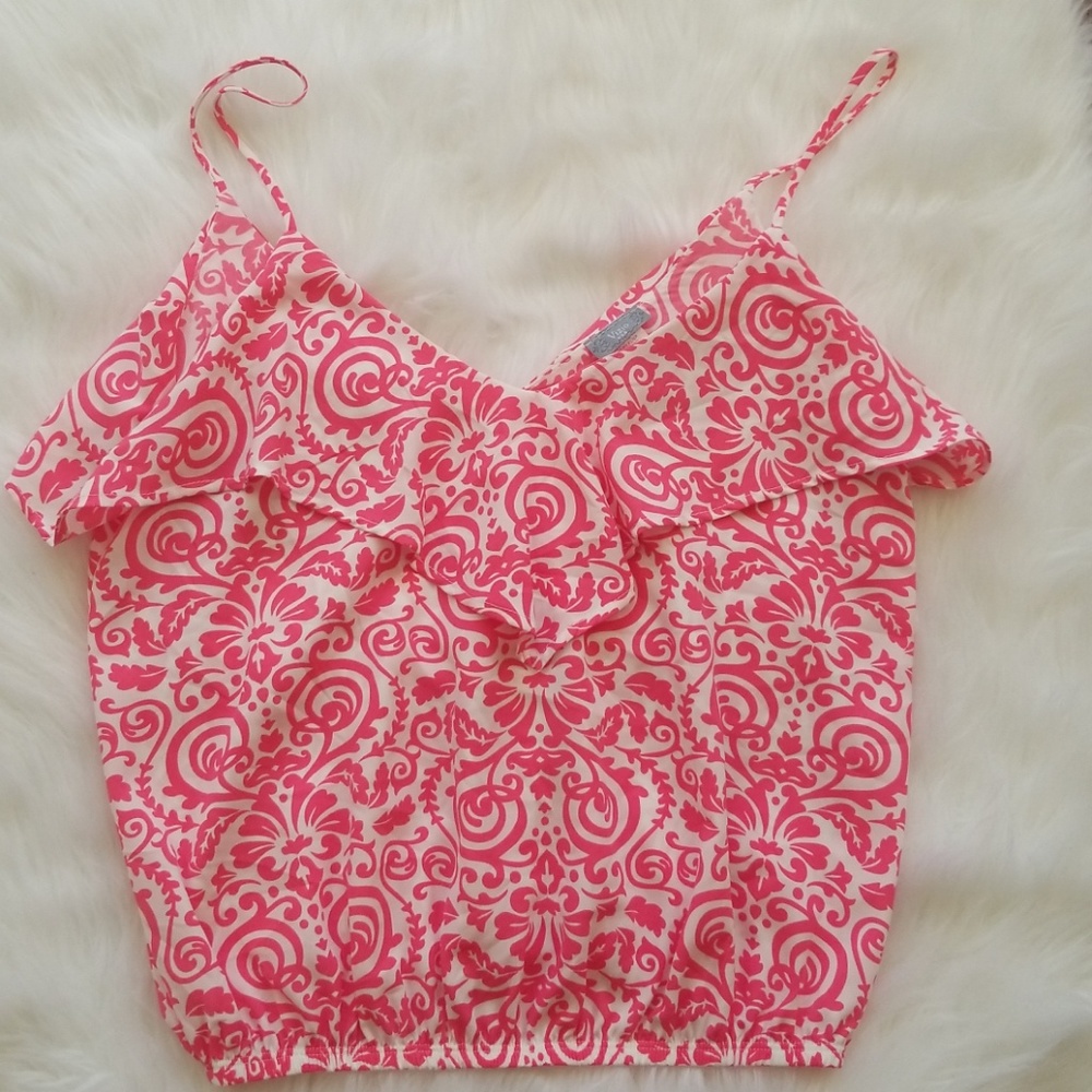 Vizio Pattern Ruffled V neck camisole size L